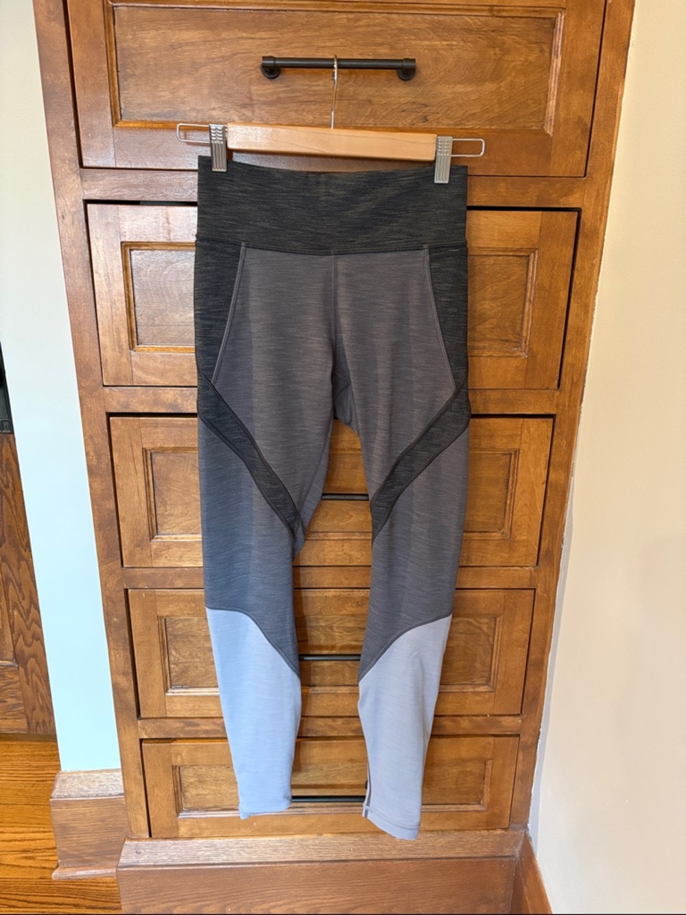 Women’s Lululemon Legging Sz 6